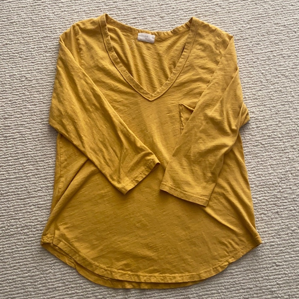 Anthro t.la mustard 3/4 sleeve v-neck pocket t-shirt. Relaxed Medium.